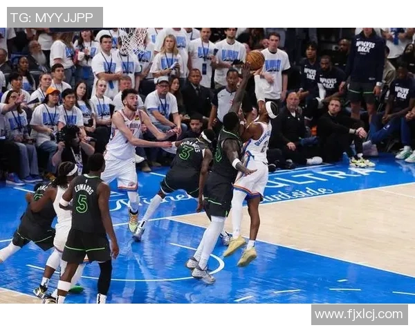 湖人队与掘金队在九月二十一日的精彩对决回顾与分析